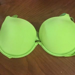 Used Victoria’s Secret push up bra 36D